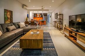 Signatures on Cavenagh