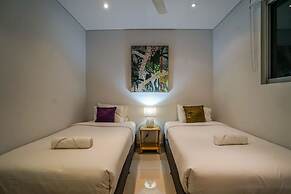 Signatures on Cavenagh