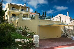 Villa Inspiration in Matsoukata