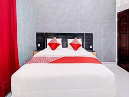 OYO 91203 Naufal Residence Syariah