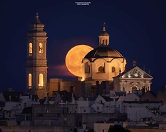 Historic Trullo Holiday Home in Puglia,
