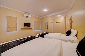 Super OYO Collection O Andono Hotel