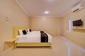 Super OYO Collection O Andono Hotel