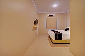 Super OYO Collection O Andono Hotel