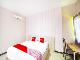 OYO 91283 Sg Premium Guest House