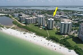 Estero Beach & Tennis 807 B