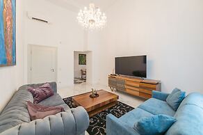 ZOYA LUXURY RESIDENCE