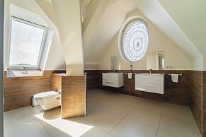 ZOYA LUXURY RESIDENCE