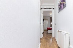 Paddington Luxury Apartment