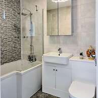 Paddington Luxury Apartment