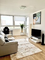 Paddington Luxury Apartment