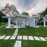 Adeluna Luxury Ocean View Villas