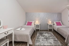 Villa M M Zadarvillas