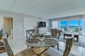 445 Amelia By The Sea 3 Bedroom Condo by RedAwning
