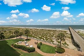 445 Amelia By The Sea 3 Bedroom Condo by RedAwning