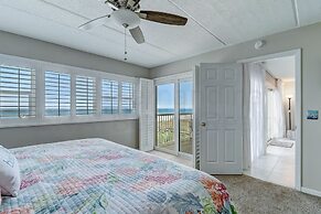 445 Amelia By The Sea 3 Bedroom Condo by RedAwning