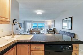 445 Amelia By The Sea 3 Bedroom Condo by RedAwning