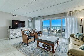 445 Amelia By The Sea 3 Bedroom Condo by RedAwning