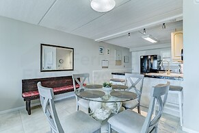 445 Amelia By The Sea 3 Bedroom Condo by RedAwning