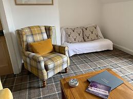 Beautiful 2-bed Apartment in Inverkip Great Garden