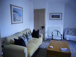 Beautiful 2-bed Apartment in Inverkip Great Garden