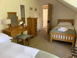 Beautiful 2-bed Apartment in Inverkip Great Garden