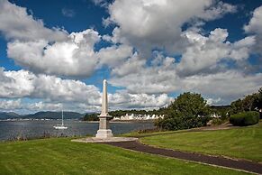 Beautiful 2-bed Apartment in Inverkip Great Garden