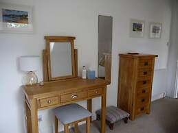 Beautiful 2-bed Apartment in Inverkip Great Garden