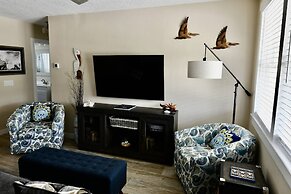 Pelican Landing