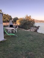 Cozy Small House on the Beach for pet Lovers