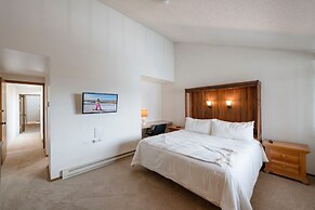 Park Avenue Condos by Park City Vacations