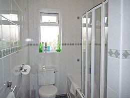 Mountain View Holiday Home
