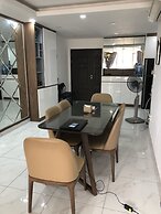 Modern 3 Bed Apartment in Ho Chí Minh City