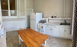 Stratford Suites - 32 Ontario St.