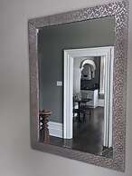 Stratford Suites - 66 Daly Ave