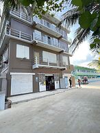 Caye Caulker Beach Hotel