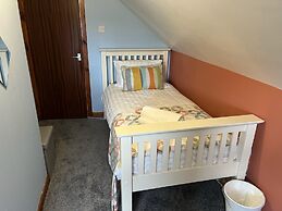 Immaculate 5 Bedroom House Outside Stornoway