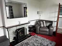 Immaculate 5 Bedroom House Outside Stornoway