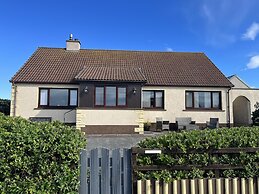 Immaculate 5 Bedroom House Outside Stornoway