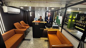 Hotel Leo Saffron