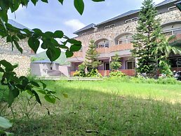Nature Retreat Resorts