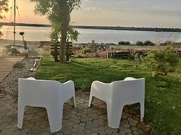 sea view apts & suites by pachiplex