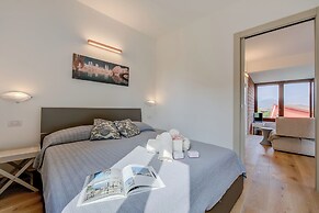 The Stylish Flat 900m from Cerro Beach