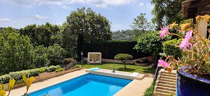 Loup Castel Boutique Hotel B&B