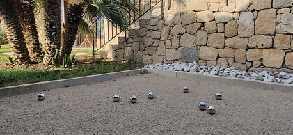 Loup Castel Boutique Hotel B&B