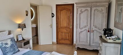 Loup Castel Boutique Hotel B&B