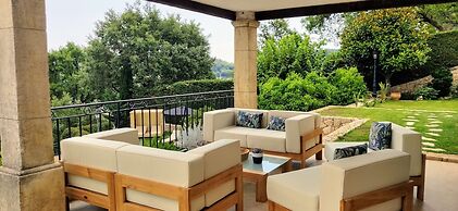 Loup Castel Boutique Hotel B&B