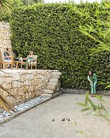 Loup Castel Boutique Hotel B&B