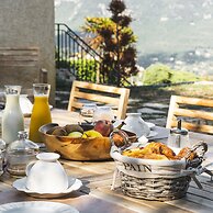 Loup Castel Boutique Hotel B&B