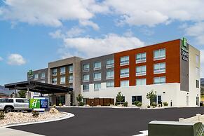 Holiday Inn Express & Suites Nephi by IHG